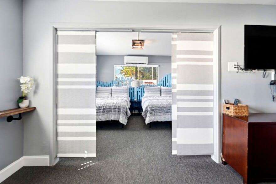 More Photos Of 11965 Gulf Blvd, Treasure Island Hotel For Sale