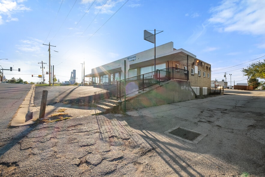 More Photos Of 3909 Saint Timothy Ln, Saint Ann General Retail For Sale