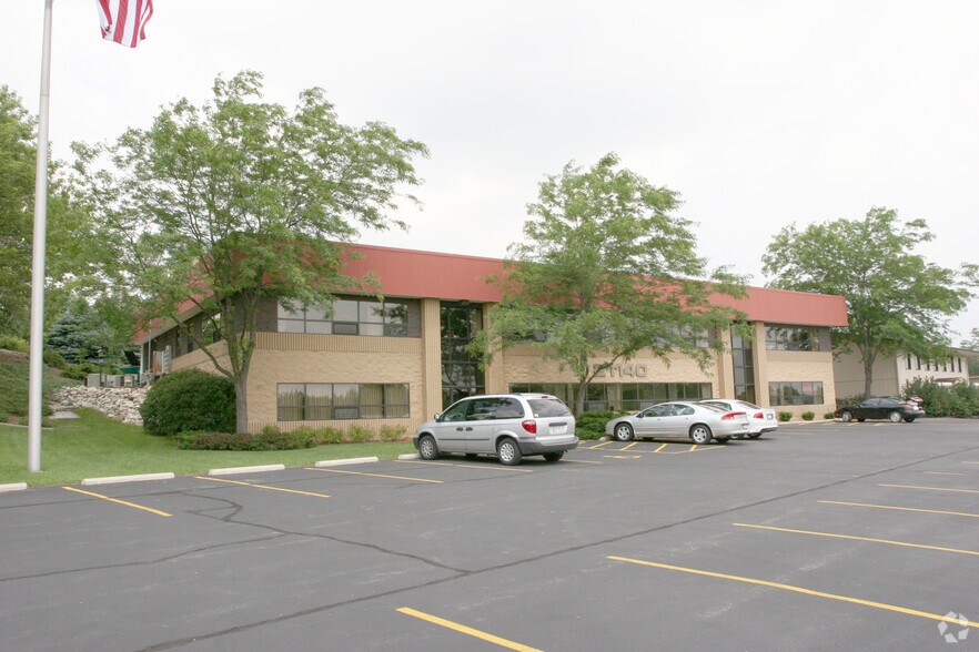 More Photos Of 21140 W Capitol Dr, Brookfield Office For Lease