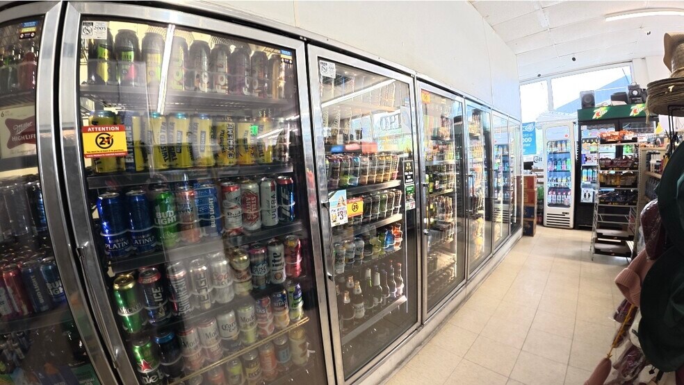 More Photos Of 2910 Victory Blvd, Portsmouth Convenience Store For Sale