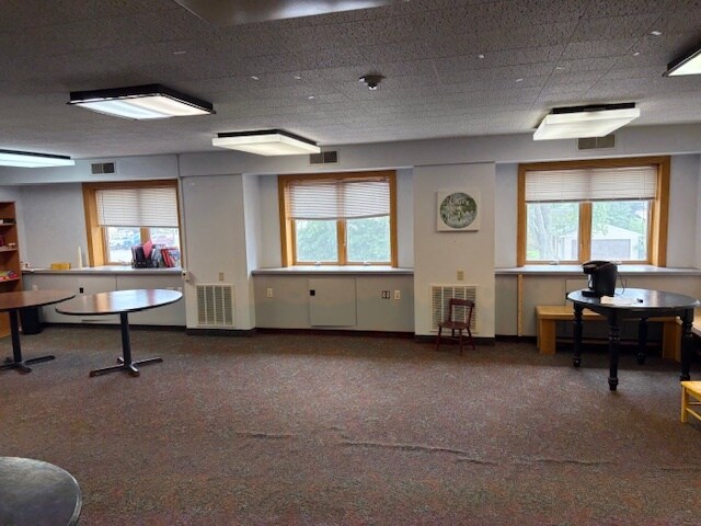 More Photos Of 131 Orchard Park Rd, West Seneca Office For Lease