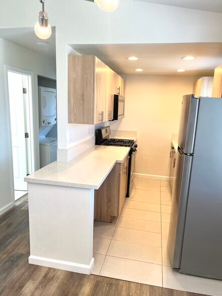 More Photos Of 4433-4437 Winona Ave, San Diego Apartments For Sale