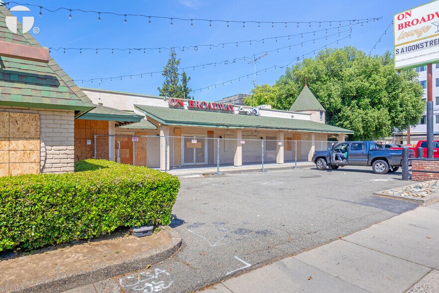 More Photos Of 1815-1817 Broadway, Sacramento Restaurant For Lease