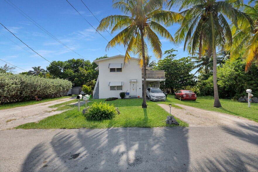 More Photos Of 329 63rd Court Gulf, Marathon Apartments For Sale