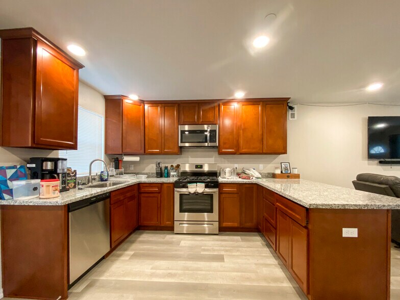 More Photos Of 575-579 Racquet Way, Diamond Springs Apartments For Sale