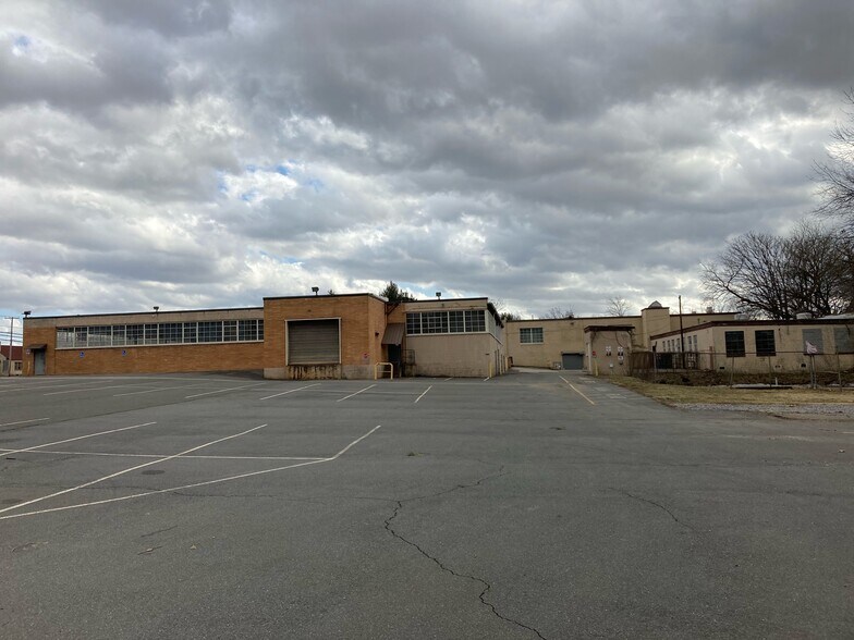 More Photos Of 137 US Highway 202, Ringoes Manufacturing For Sale