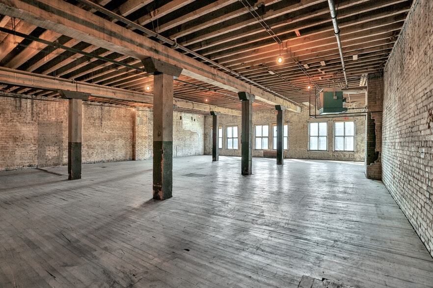 More Photos Of 410 N 3rd Ave, Minneapolis Office For Sale