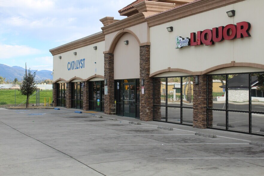 More Photos Of 41007 Florida Ave, Hemet Freestanding For Lease