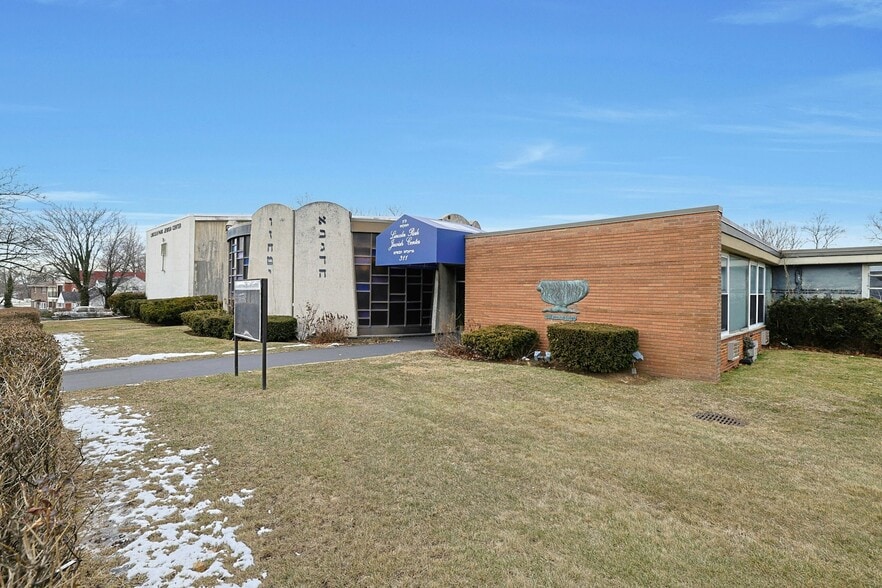 More Photos Of 311 Central Park Ave, Yonkers Specialty For Sale