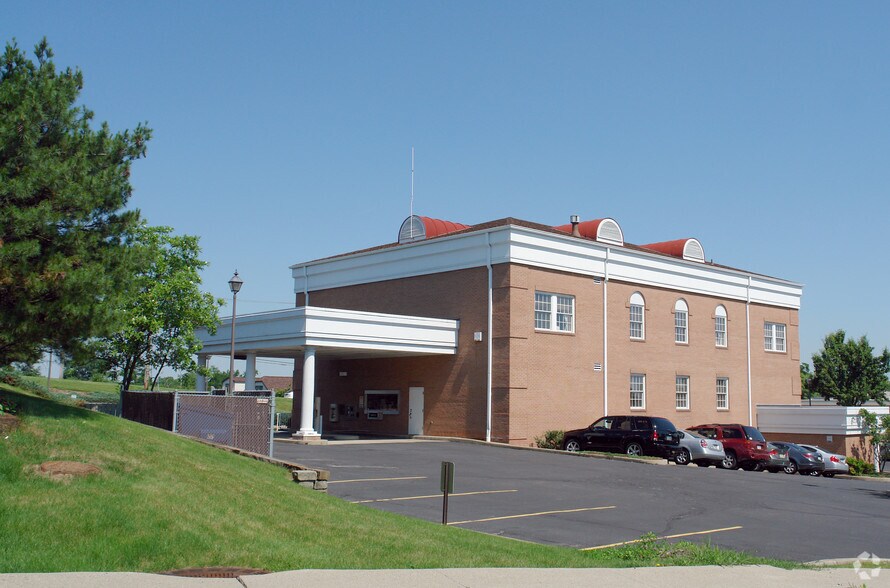 More Photos Of 2640 Monroeville Blvd, Monroeville Bank For Sale