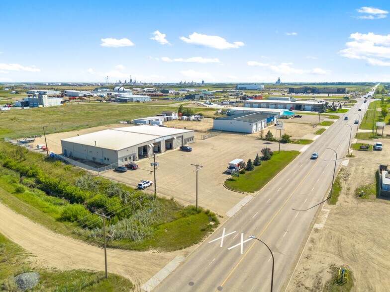 Primary Photo Of 4807 40 Av, Lloydminster Warehouse For Lease