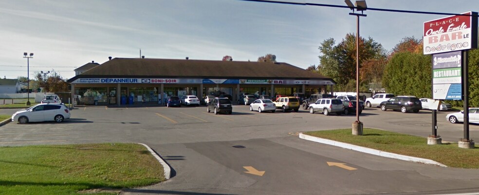 Primary Photo Of 6160 Rue Rodrigue, Terrebonne General Retail For Lease