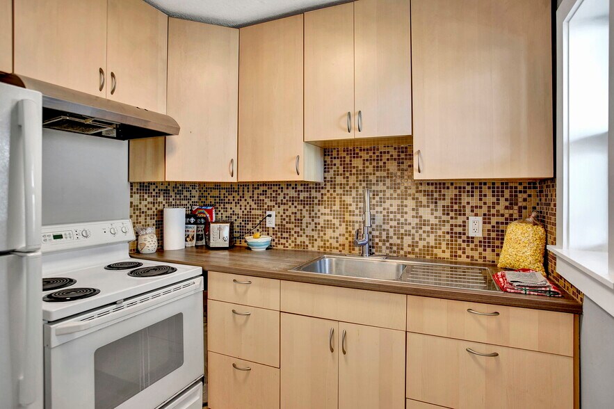 More Photos Of 205 11th Ave N, Jacksonville Beach Multifamily For Sale