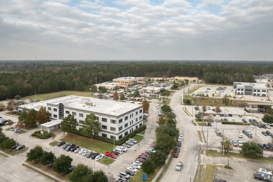 More Photos Of 300-350 Kingwood Medical Dr, Kingwood Medical For Lease