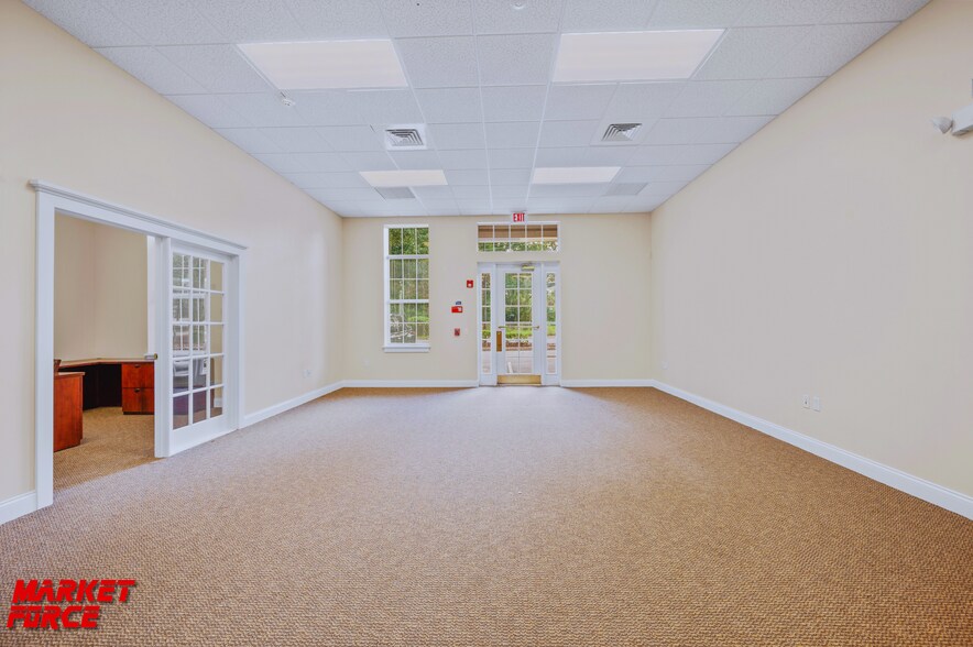 More Photos Of 900 State Route 16, Saint Augustine Bank For Lease