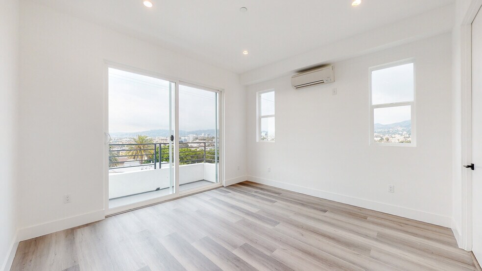 More Photos Of 525 N Normandie Ave, Los Angeles Apartments For Sale