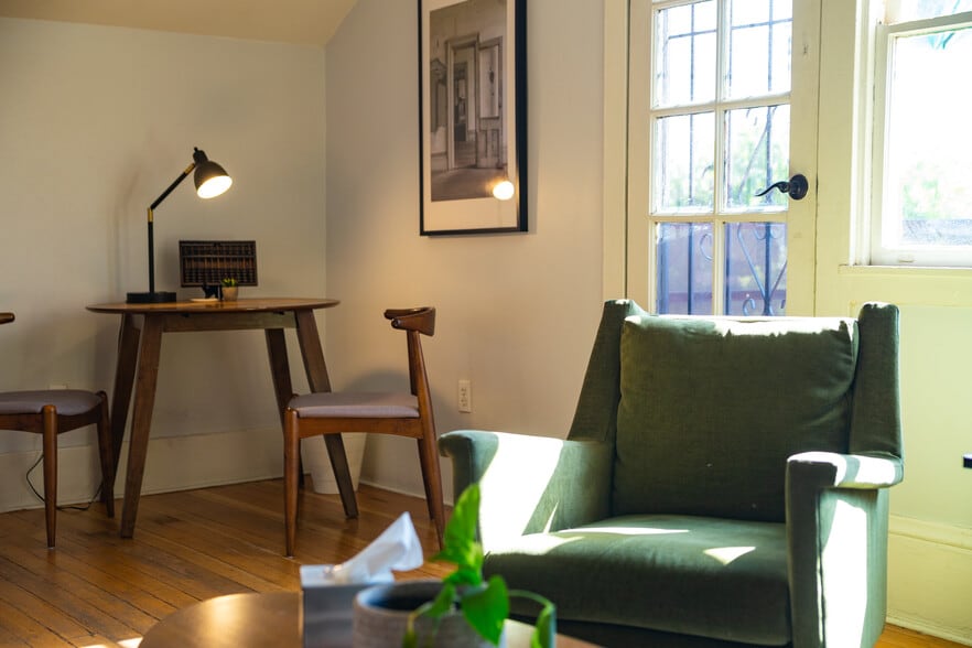 More Photos Of 531 E Lynwood St, Phoenix Office Residential For Sale