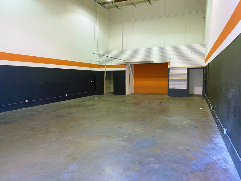 More Photos Of 1180 Center Point Dr, Henderson Flex For Sale