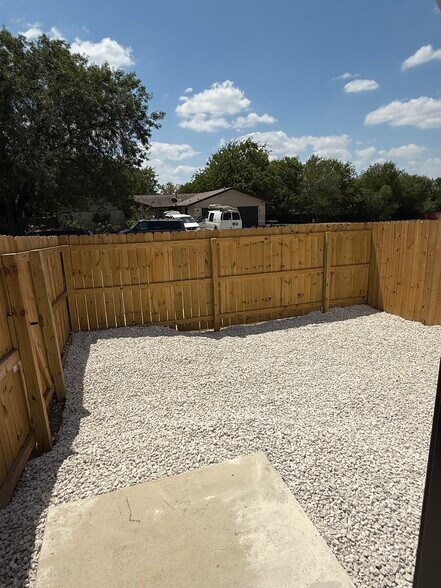 More Photos Of 7210 John Palmer Dr, San Antonio Apartments For Sale