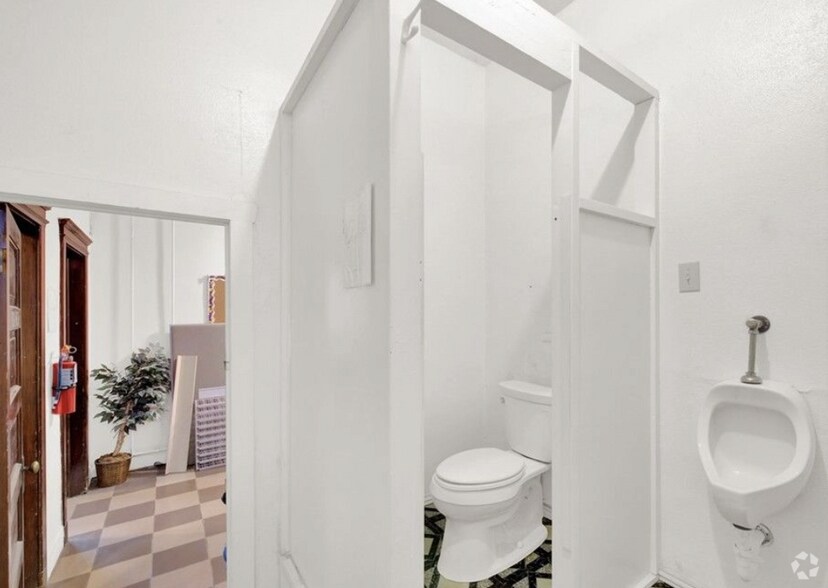 More Photos Of 618 4th St, Corning Office For Sale