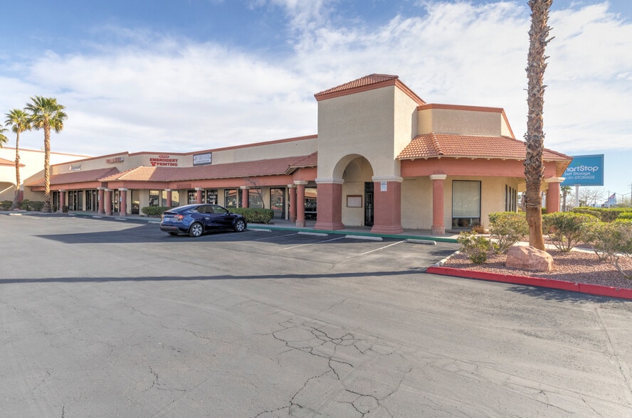 More Photos Of 6320-6388 W Sahara Ave, Las Vegas Freestanding For Lease