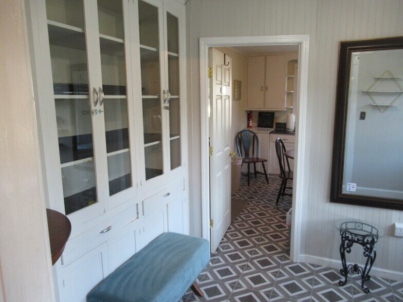 More Photos Of 1704 Gastonia Hwy, Lincolnton Office For Lease