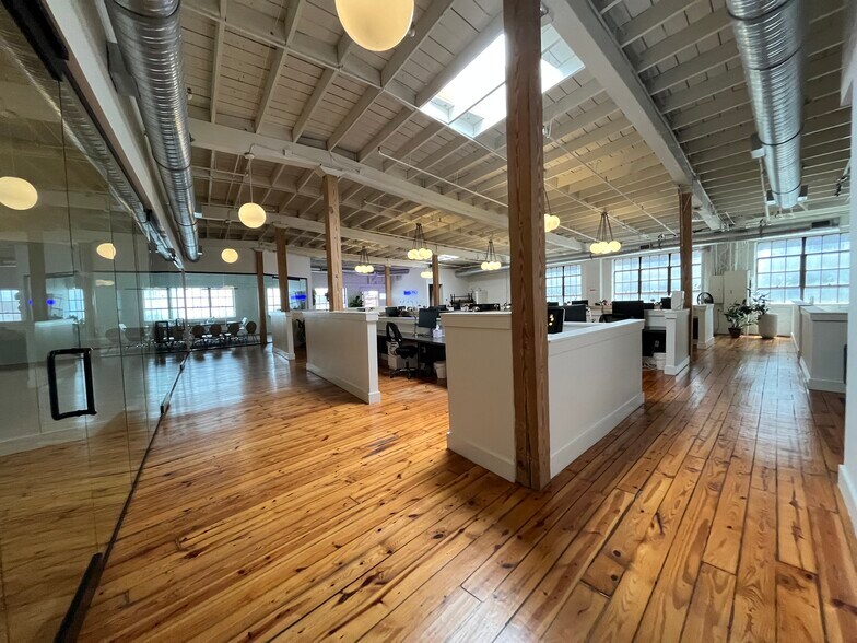 More Photos Of 337 Elizabeth St, Atlanta Office For Lease