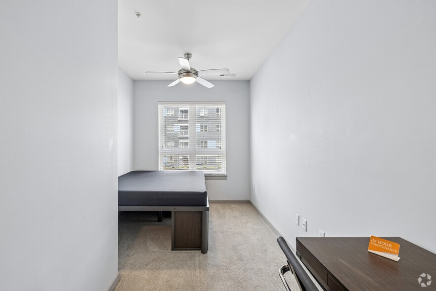 More Photos Of 919 E Genesee St, Syracuse Apartments For Lease