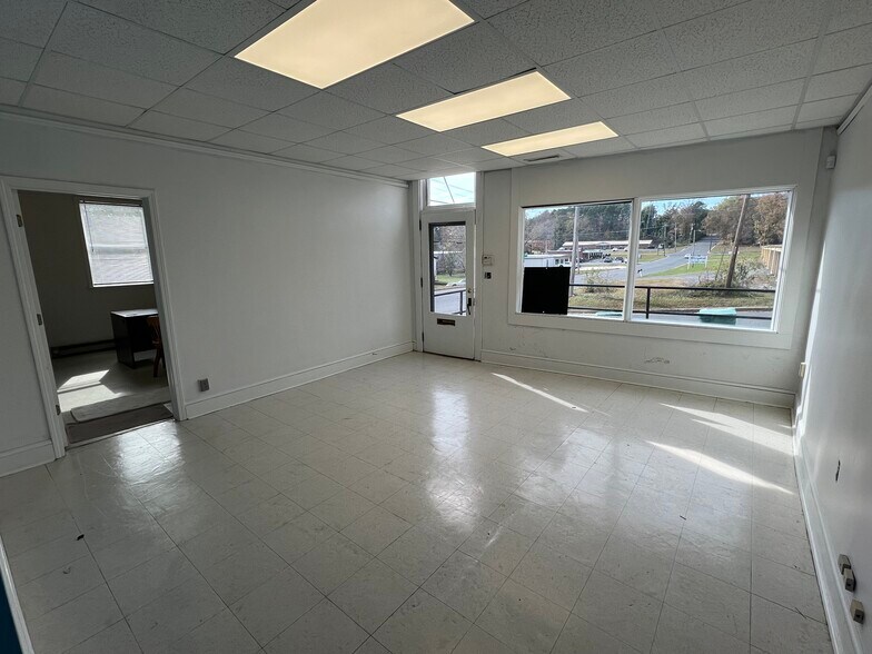 More Photos Of 353 Harwood St, Albemarle Light Distribution For Sale