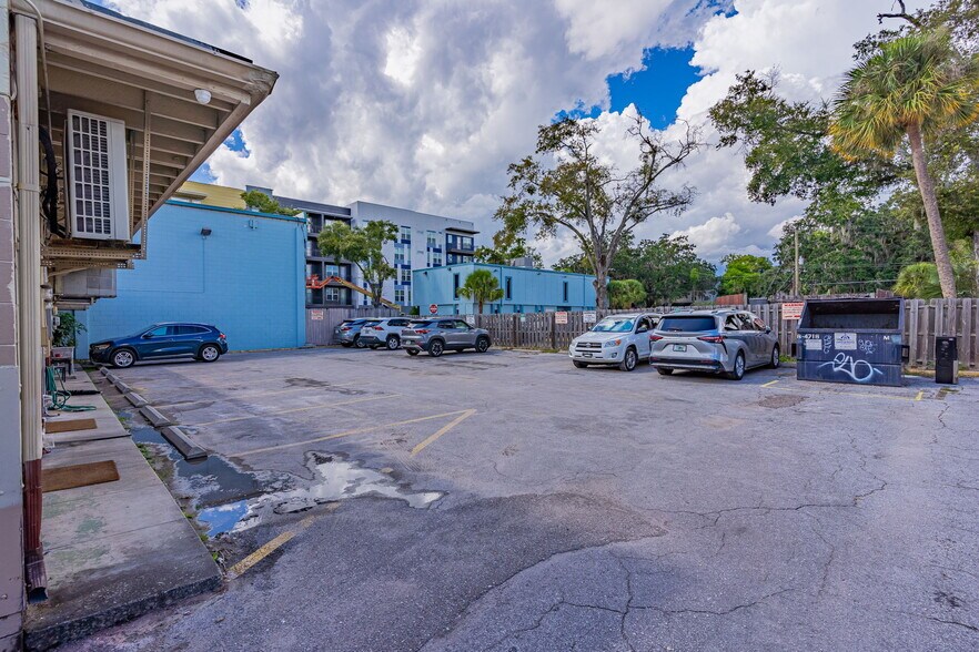 More Photos Of 1809 E Colonial Dr, Orlando Storefront For Lease