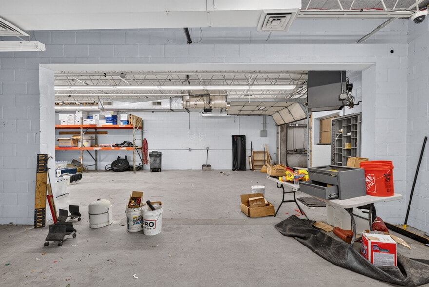 More Photos Of 234 O'Neil Blvd, Attleboro Manufacturing For Sale