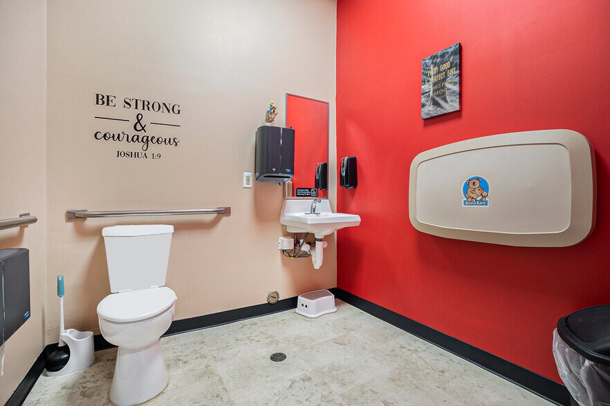 More Photos Of 3263 Colby Rd, Whitehall General Retail For Sale