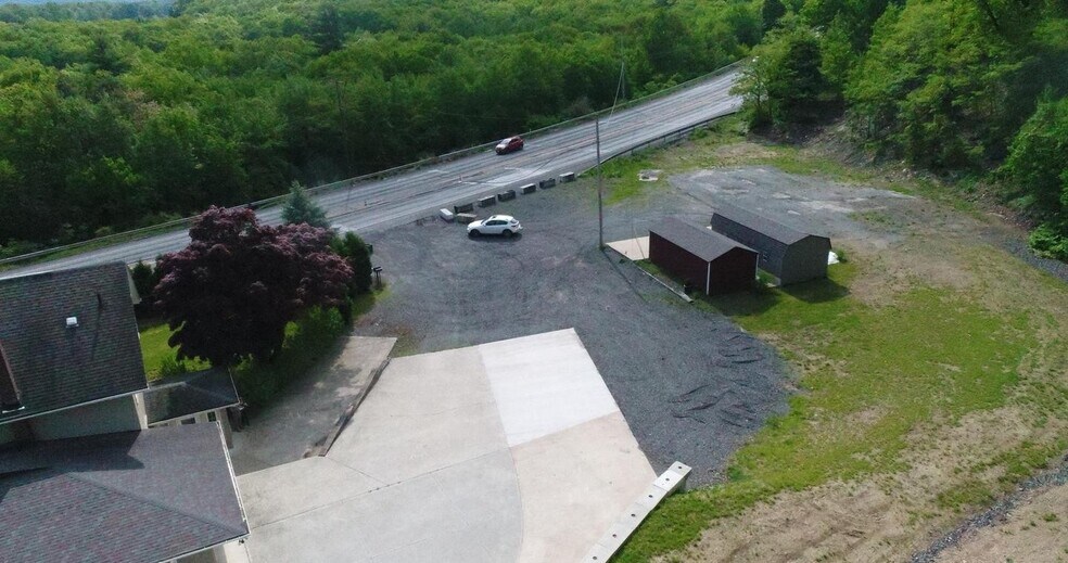 More Photos Of 794 Claremont Ave, Tamaqua General Retail For Sale