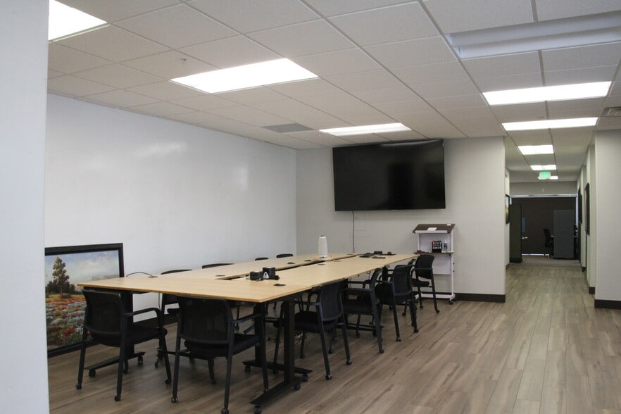 More Photos Of 668 E 12225 S, Draper Office For Lease