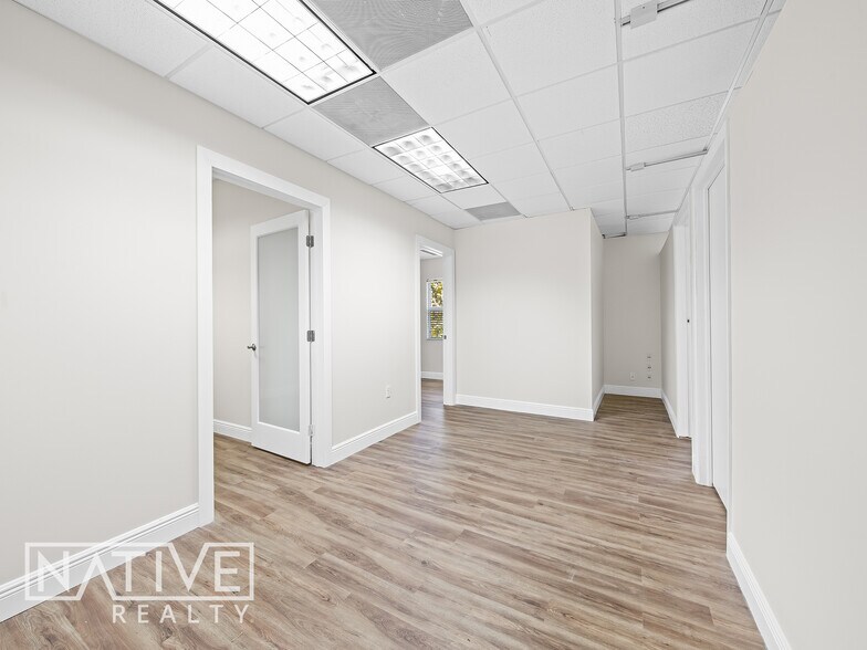 More Photos Of 2801-2809 E Commercial Blvd, Fort Lauderdale Unknown For Lease