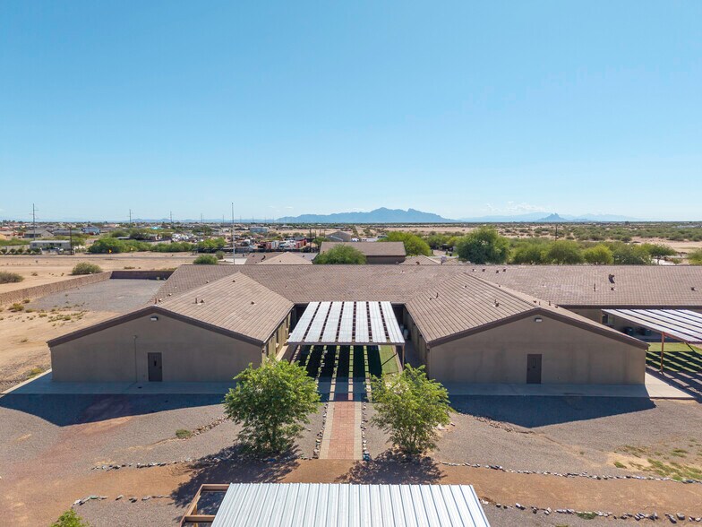 More Photos Of 16286 S Sunland Gin Rd, Arizona City Rehabilitation Center For Sale
