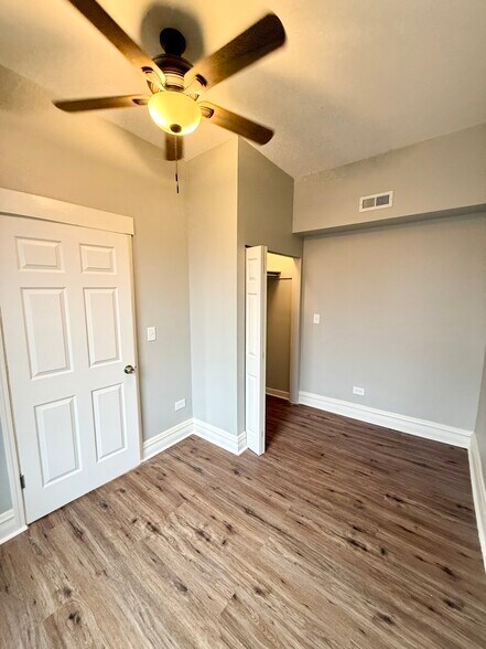 More Photos Of 201 N Laramie Ave, Chicago Apartments For Sale