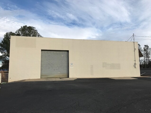 More Photos Of 2478 Victor Ave, Redding Light Manufacturing For Lease