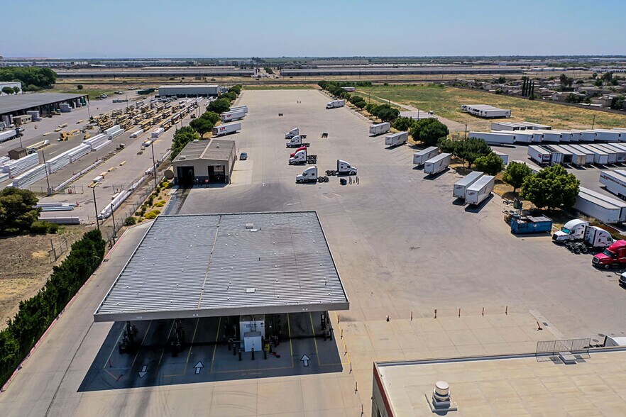 More Photos Of 12550 S Harlan Rd, Lathrop Truck Terminal For Lease