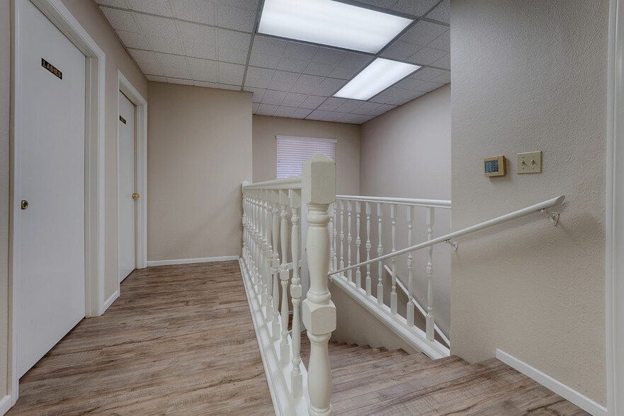 More Photos Of 1344 W 6th St, Corona Office For Sale