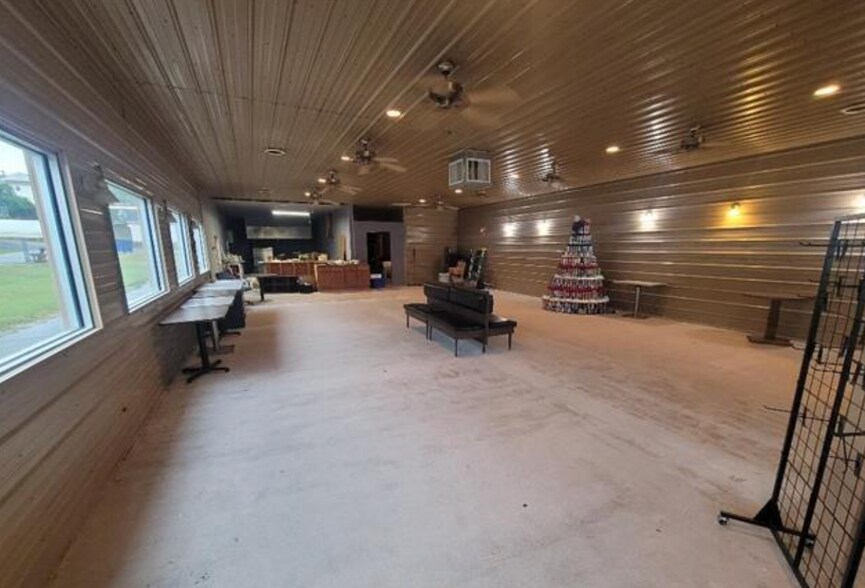 More Photos Of 214 W Main St, Elizabeth Restaurant For Sale