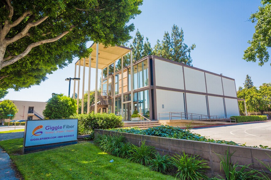 More Photos Of 41 E Live Oak Ave, Arcadia Storefront Retail Office For Sale