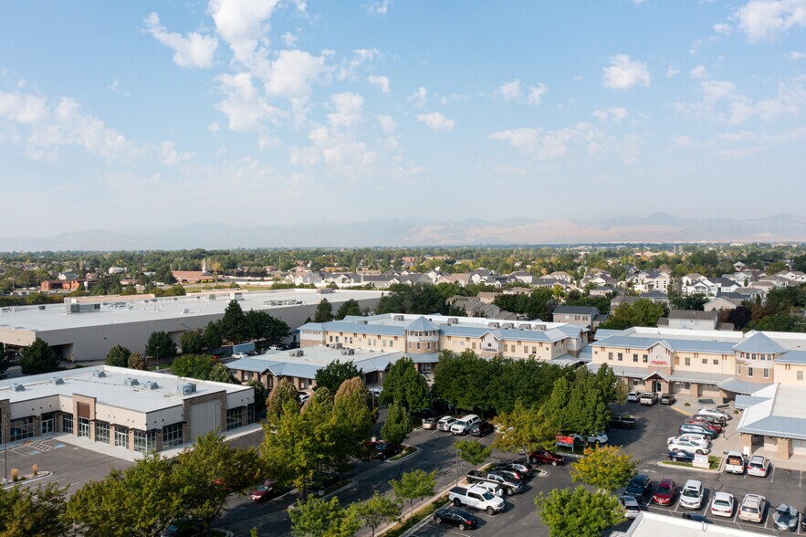 More Photos Of 8800-8860 S Redwwod Rd, West Jordan Unknown For Lease