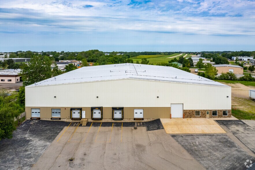 More Photos Of 7921 N Hale Ave, Peoria Warehouse For Sale