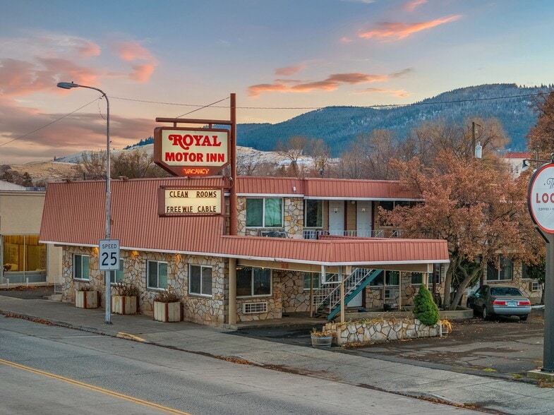 More Photos Of 1510 Adams Ave, La Grande Hotel For Sale