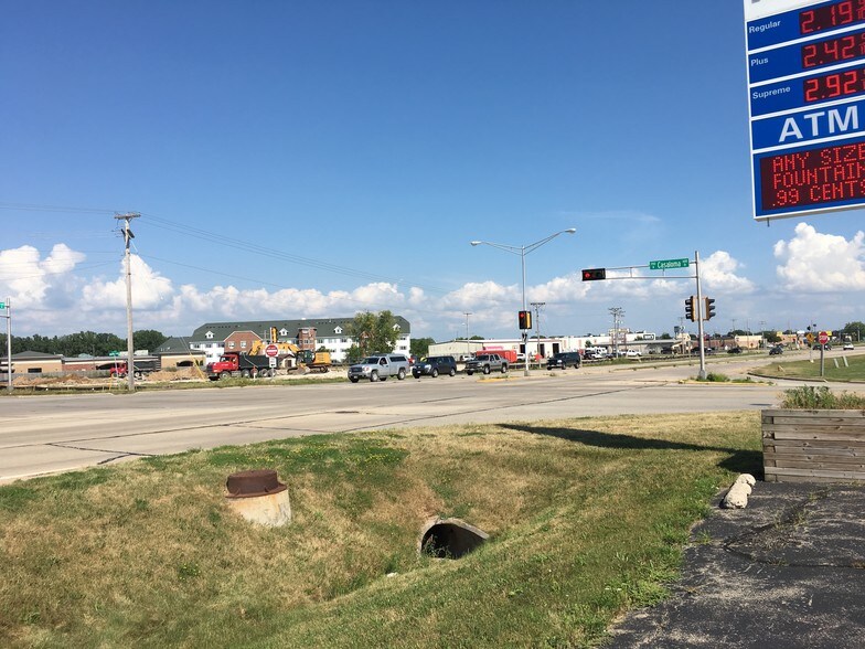 More Photos Of 1701-1703 N Casaloma Dr, Appleton Land For Sale