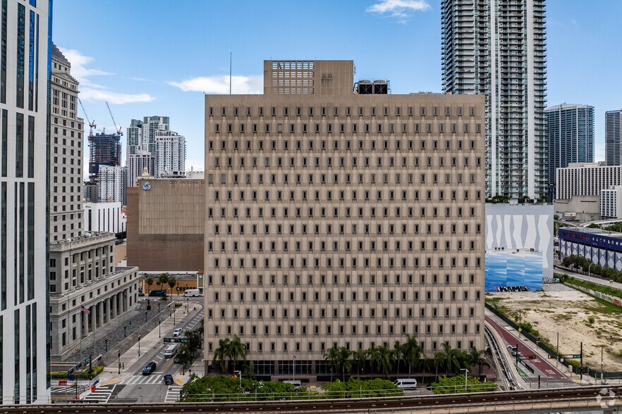 More Photos Of 66-68 W Flagler St, Miami Loft Creative Space For Sale