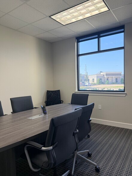 More Photos Of 633 E Fernhurst Dr, Katy Medical For Lease