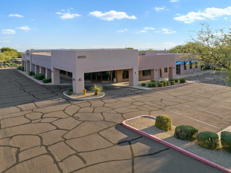 More Photos Of 8955 E Pinnacle Peak Rd, Scottsdale Office For Lease
