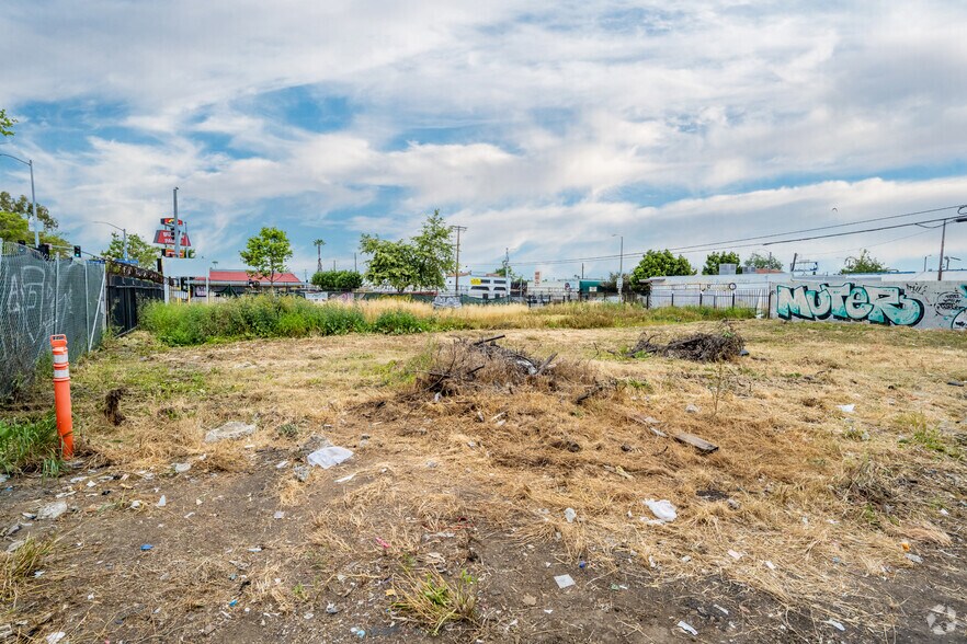 More Photos Of 7210 S Western Ave, Los Angeles Land For Sale